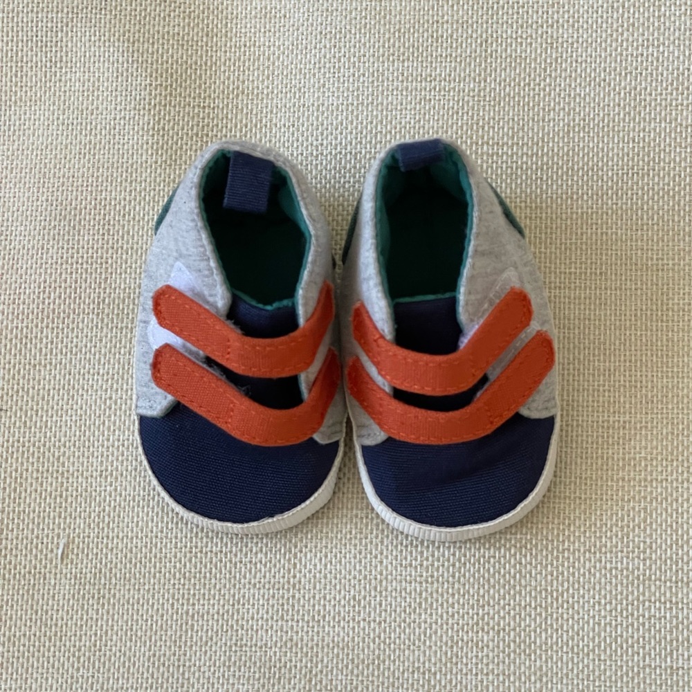 Newborn baby shoes
